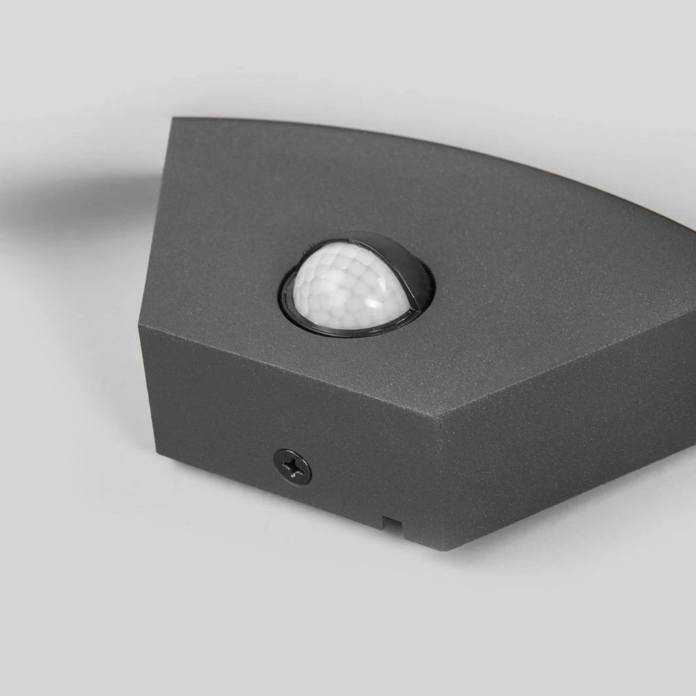 Jule Buiten Wandlamp W/Sensor Graphite/White - Lucande - Koop Online - Afbeelding 5