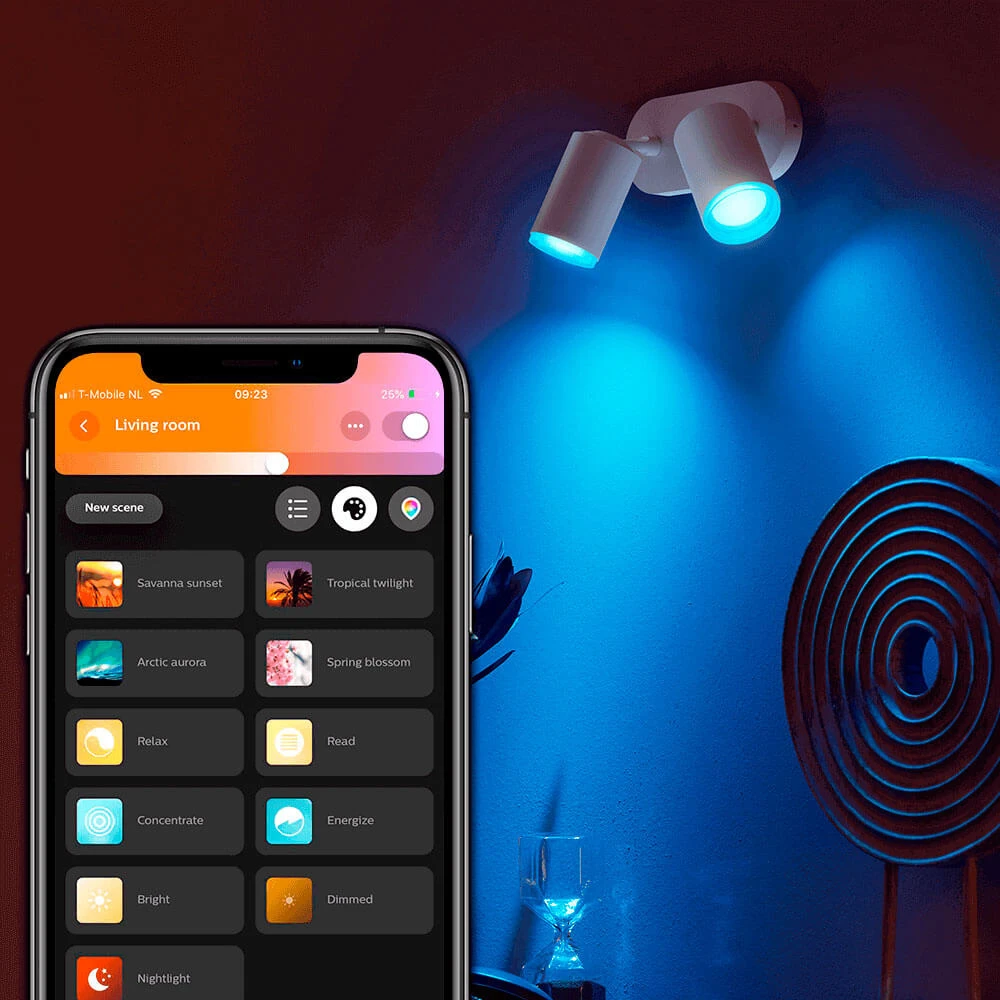 Fugato Spot White 2 Pcs. Bluetooth White/Color Amb. - Philips Hue - Koop Online - Afbeelding 2